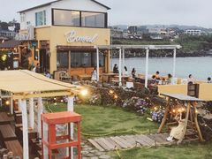 -Cafe Aewol Monsant