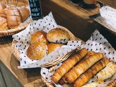 -沁屋面包店(人民东路店)