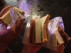 -詹爷爷乌节路街头冰淇淋