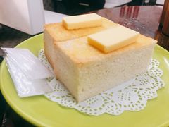 牛油厚多士-噏耷茶档