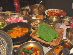 -草家酱蟹炭火烤肉店(珲春南路一店)