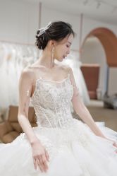 -派丽莫Pellimo原创设计婚纱品牌