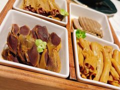 卤鸭拼盘-四季民福烤鸭店(外滩外白渡桥店)