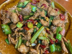 爆炒小黄牛-苗湘食府(十年店)
