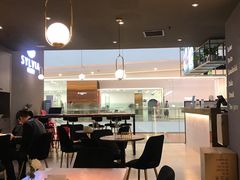 -POKEE VIA&Brunch·维娅(重庆来福士店)