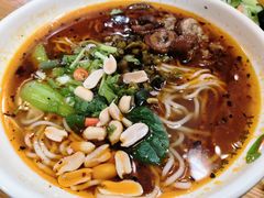 -菲哥麻辣烫(贵山小区店)