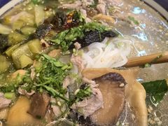 -云阿蛮云南生烫牛肉米线(奉贤路店)