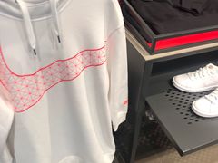 -耐克(恒隆广场店)