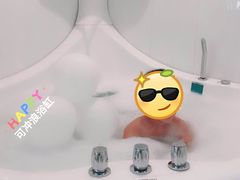 -广州花之恋城堡酒店