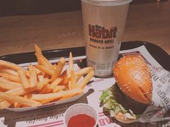 -The Habit Burger Grill 哈比特汉堡(复兴soho店)