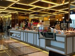 自助取餐区-大中华希尔顿酒店-念自助餐·嗨啤·小龙虾