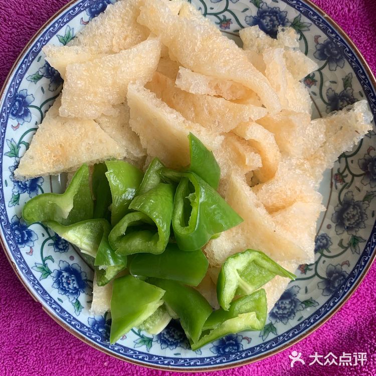 七月烈日厨房之十四弹牙的爆炒肉皮