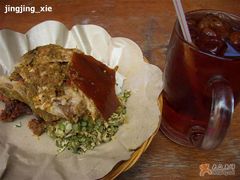 烤猪饭套餐25RP-Warung Babi Guling Ibu Oka 3