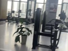 -跃动游泳健身俱乐部(新华传媒店)