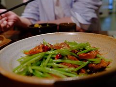 榆耳藜蒿小炒-七色云蔬食(喜邻里店)