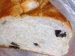 葡萄干核桃面包-都恩客(高岛屋百货店)