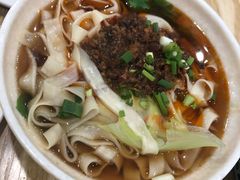 老妈清汤面-雷祖芳老妈蹄花店
