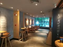 用餐区-星巴克(绍兴柯桥柯岩景区店)