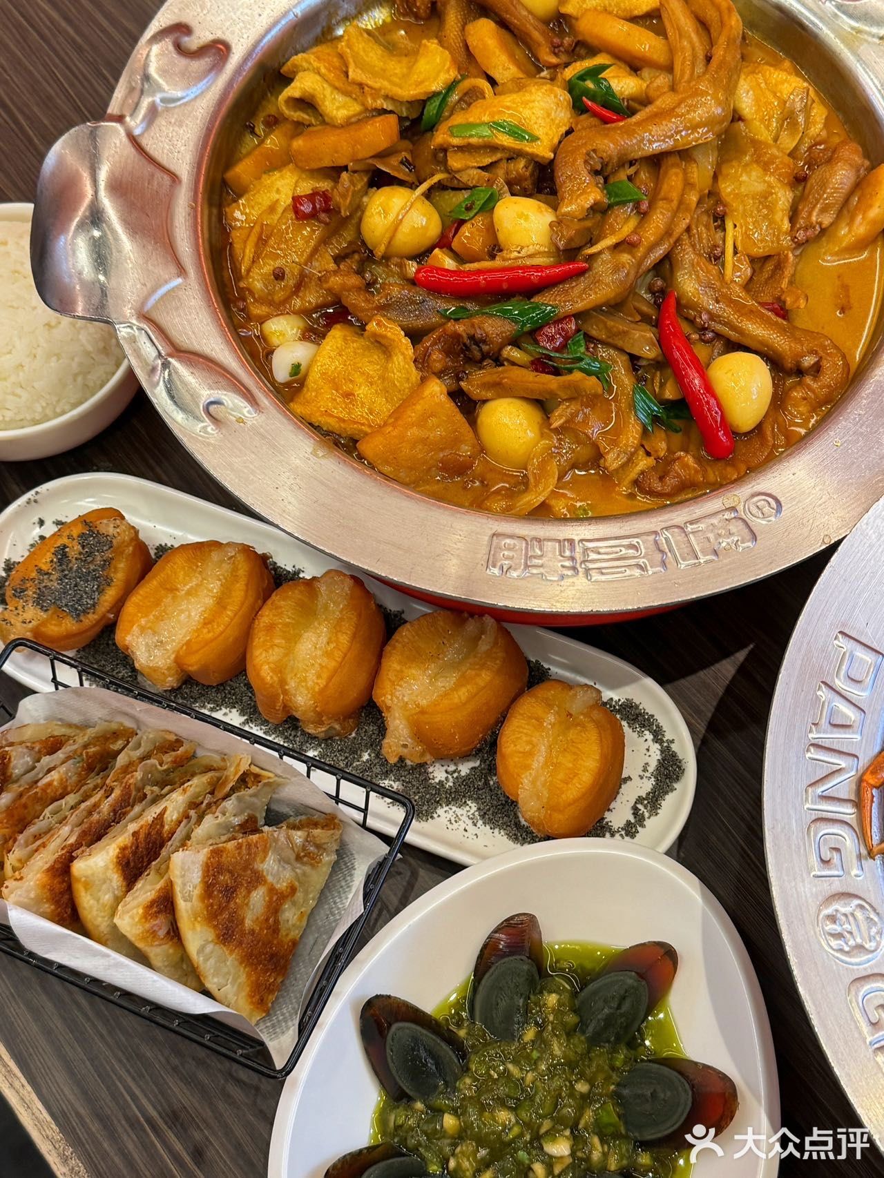 在南京！！！能让我吃三碗饭的肉蟹煲👅