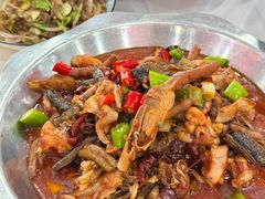 -丹水桥地锅鱼·翘嘴鲌·地方特色全鱼宴(丹江口大坝店)