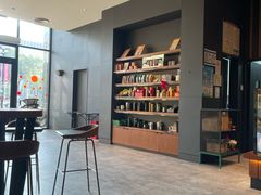-星巴克(武汉江夏中百广场店)