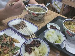 -云阿蛮云南生烫牛肉米线(奉贤路店)