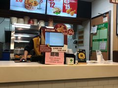 -华莱士·炸鸡汉堡(西中市店)