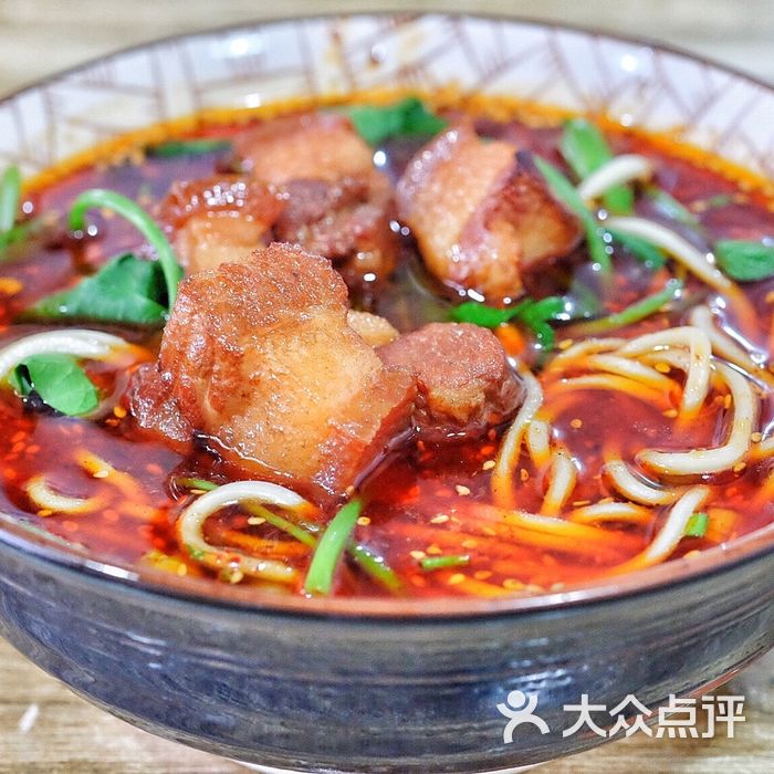 香味面红烧肉面图片-郑州粉面馆
