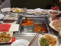 -海底捞火锅(金山百联店)