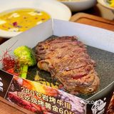 有两层，点了三碗主推意面，一款是黑松露海鲜意面
