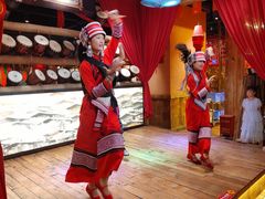 -老滇山寨•云南特色菜•地方菜•民族风情歌舞表演(金碧店)