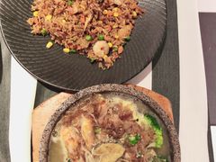 鲜虾墨鱼泰皇炒饭-Aqua Oasis 水天堂(石路天虹店)