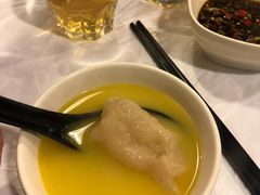 -鲜入围煮花胶鸡海鲜火锅