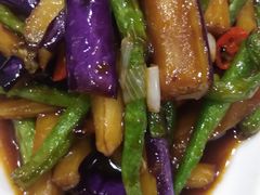 -食上东新街美食街区(民乐新都会店)