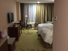 -维也纳酒店（嘉定新城店）-停车场