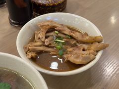 -佬钱湾仔(衣裳街店)