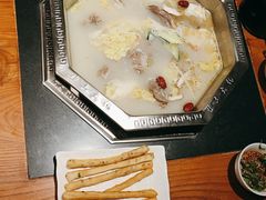 -佬土鹅肠火锅(扬中步行街店)