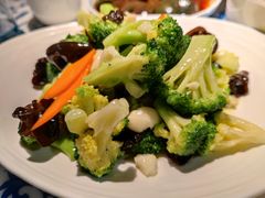 -小菜园新徽菜(阜阳颍州万达店)