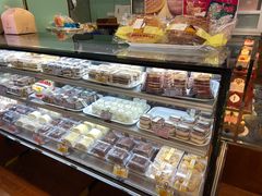 面包甜点陈列柜-新侨三宝乐面包店(崇文门店)