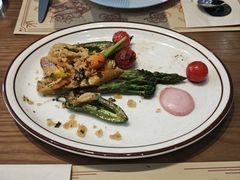 -Mark&Mars Restaurant