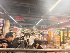 -四囍码头海鲜烧烤自助火锅(外滩南京东路悦荟广场店)
