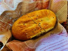 自制面包-阿塞拜疆国家品牌馆-少女塔餐厅·清真