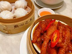 -香港百合居(LCM置汇旭辉广场店)