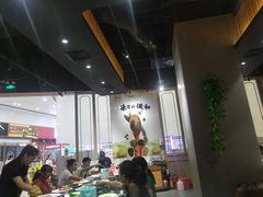 大堂-钱小主·自助回旋烤肉火锅餐厅(东方新天地店)