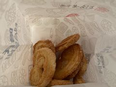 小蝴蝶酥-上海哈尔滨食品厂(淮海中路店)