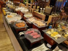 自助取餐区-OPEN開全日自助餐厅·牛肉火锅·海鲜(佛山希尔顿酒店)