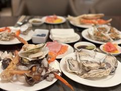 -广州万富希尔顿酒店·感趣自助餐厅·金秋蟹宴生蚝海鲜刺身烧烤