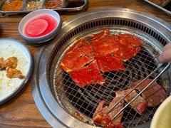 -明洞阿姨·韩式酱蟹烤肉·创意料理(三元桥店)