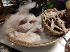 -洪氏嗨捞·猪肚鸡火锅(阳光天地店)