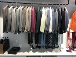 -优刻西服西装定制(金轮国际广场店)